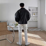 Retro leather jacket for casual dressing