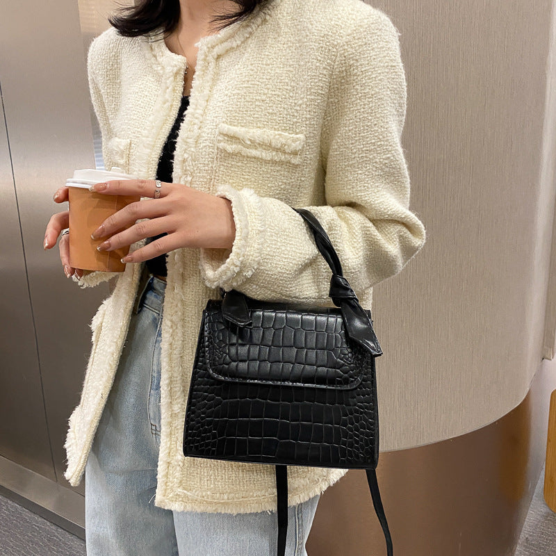 Luxury Women’s shoulder crocodile skin Embossed leather style Armpit Bag