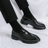 Men's Leather Tassel Loafers Luxury Round Toe punch Leather Shoes