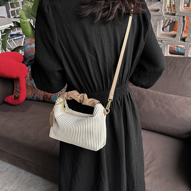 Luxury Women Fashion Crossbody PU Leather Pleated Cloud Small Tote Bags